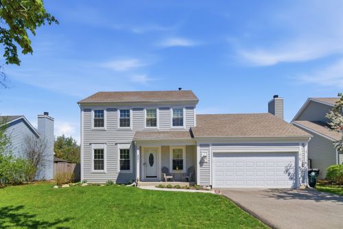 221 Stafford Dr, Mundelein, IL, 60060-2071 | Card Image