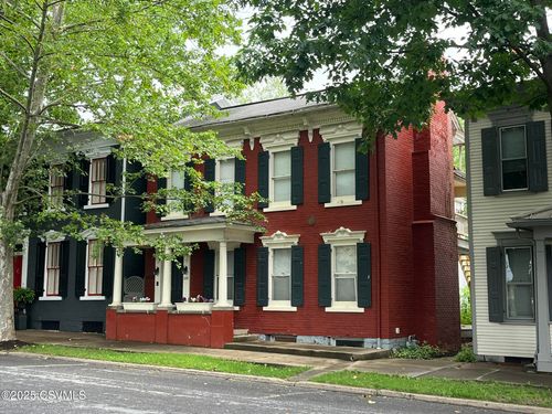 226 S 3rd St, Lewisburg, PA, 17837-1912 | Card Image