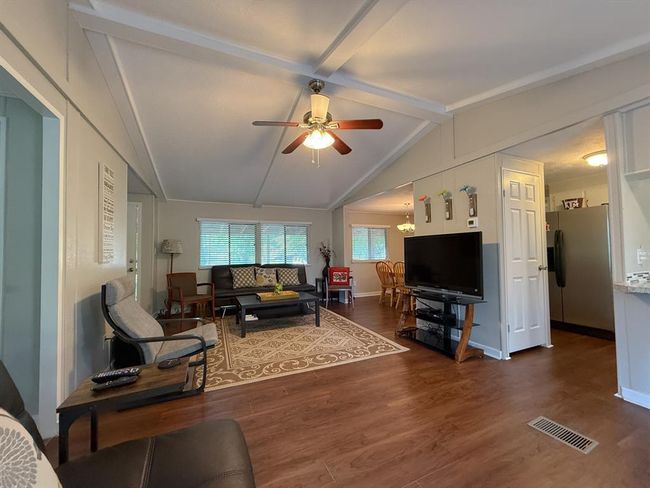 329 Deer Run Rd, House other with 3 bedrooms, 2 bathrooms and null parking in Trinity TX | Image 4