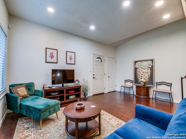 APT-7 - 7123 Thrush View Ln, Condo with 2 bedrooms, 2 bathrooms and null parking in San Antonio TX | Image 8