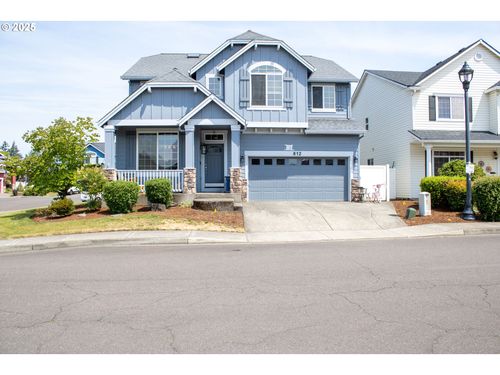 812 N 27th Ave, Cornelius, OR, 97113-7448 | Card Image