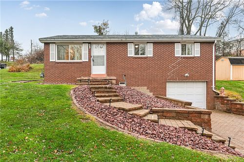 881 Iris Dr, North Huntingdon, PA, 15642-4300 | Card Image