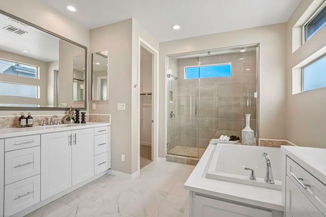 Primary Bath/Spa | Image 22