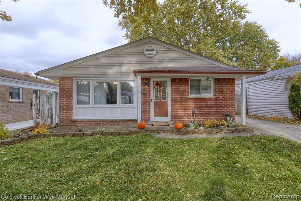 13246 Ivy Street, Sold in Gibraltar Zoocasa