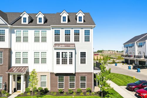 14579 Elsmere Ln, Carmel, IN, 46074-6164 | Card Image
