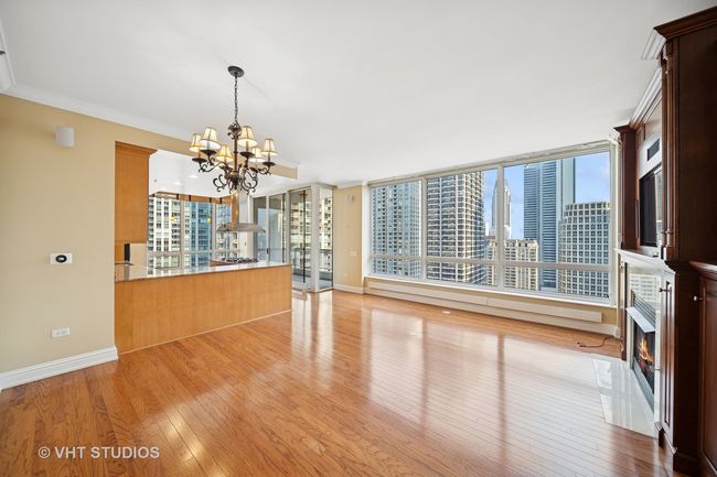 APT-2601 - 55 E Erie St, Condo with 2 bedrooms, 2 bathrooms and 1 parking in Chicago IL | Image 4