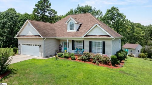 715 Tudor Ln, Boiling Springs, SC, 29316-6243 | Card Image