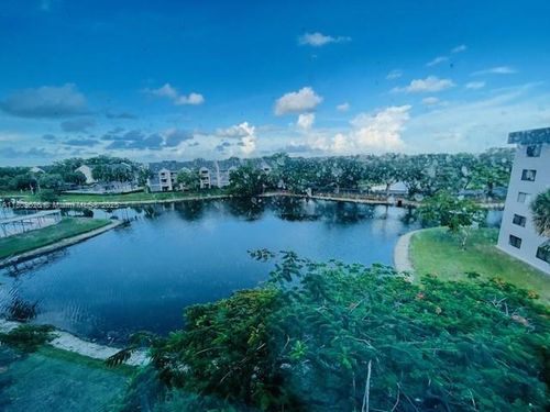 apt-501-8020 Hampton Blvd, North Lauderdale, FL, 33068-5645 | Card Image