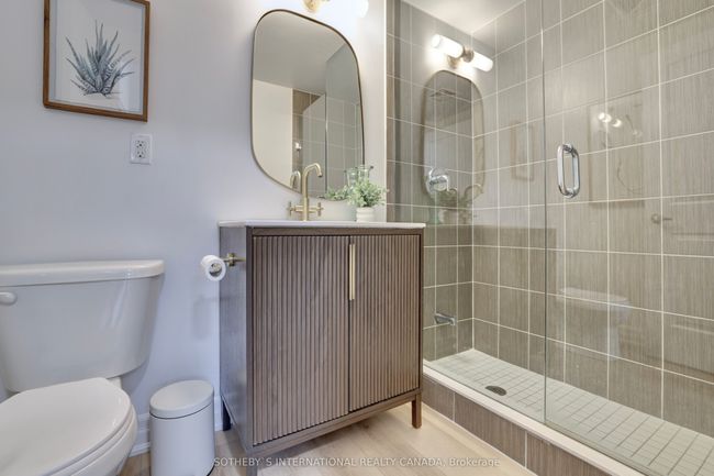 702 - 370 Wallace Ave, Condo with 3 bedrooms, 3 bathrooms and null parking in Toronto ON | Image 22