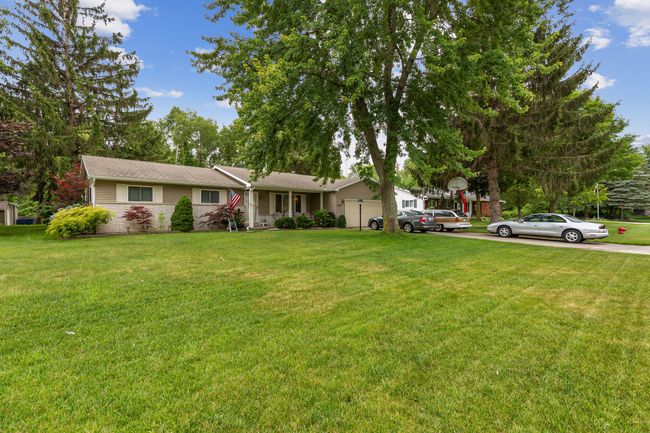 3257 S Shoreview Dr, House other with 3 bedrooms, 2 bathrooms and null parking in Fort Gratiot MI | Image 4