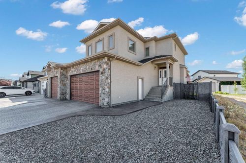 42 Somerset Link Se, Medicine Hat, AB, T1B0B8 | Card Image