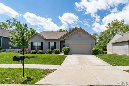 1157 Crystal Creek Parkway, Wentzville, MO, 63385 | Card Image