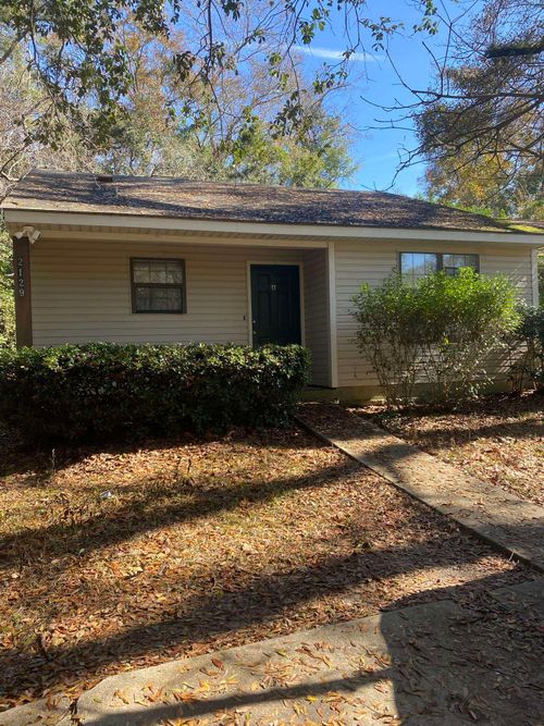 a-2129 Pecan Ln, Tallahassee, FL, 32303-3269 | Card Image