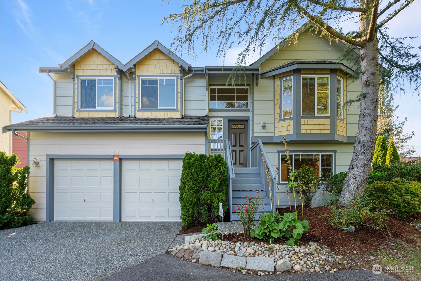 Stone Ave, Shoreline, WA 98133