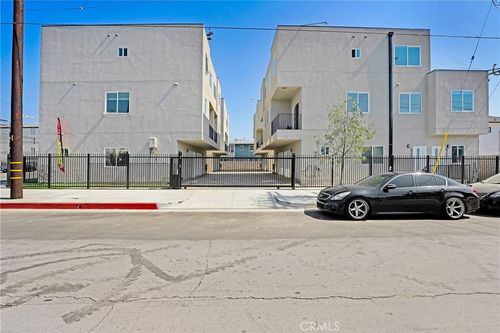 11954 Vanowen St, North Hollywood, CA, 91605-5947 | Card Image