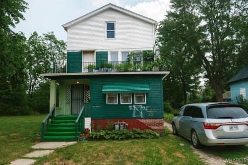 39 Hill St, Buffalo, NY, 14214-2210 | Card Image