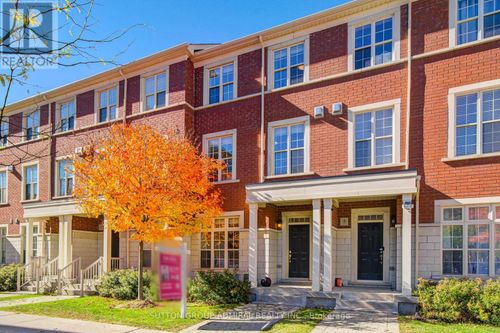 9 Vandaam Lane, Markham, ON, L6C0P1 | Card Image