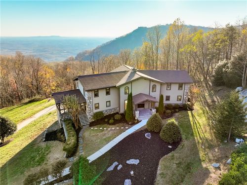 68 Raven Rd, Landrum, SC, 29356-3127 | Card Image