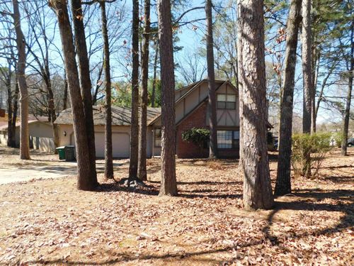 12721 Valleywood Dr, Little Rock, AR, 72211-3377 | Card Image