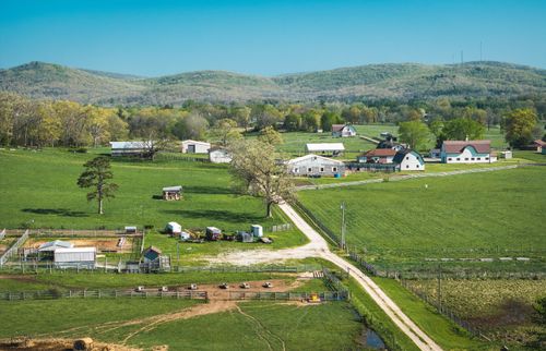 260 Kentucky Derby Ln, Ironton, MO, 63650-4331 | Card Image