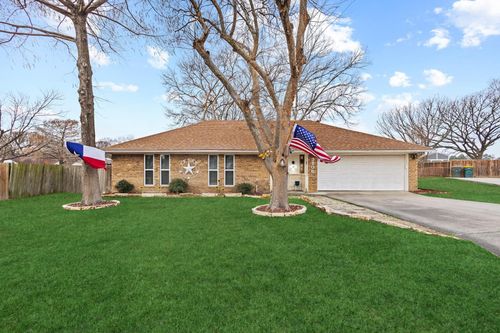 3106 Arkansas Cir, Sherman, TX, 75090-9151 | Card Image