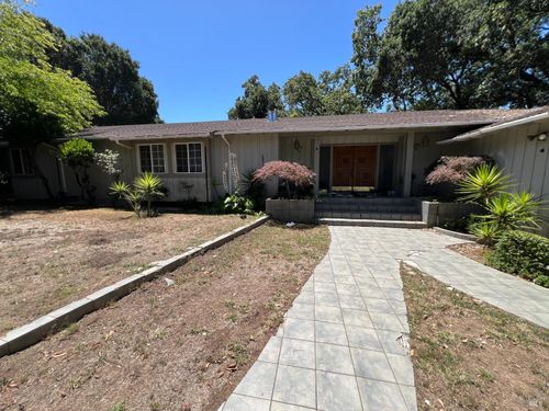 2001 Leese Ln, Novato, CA, 94945-1724 | Card Image