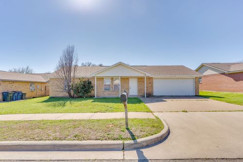 306 Kathy Ln, Granbury, TX, 76049-7477 | Card Image