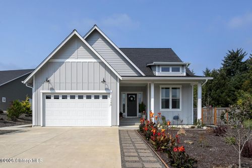 1190 Se Bugle Avenue, Warrenton, OR, 97146 | Card Image