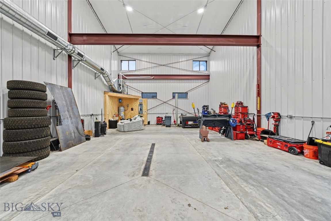 Commercial Lease in Big Sky