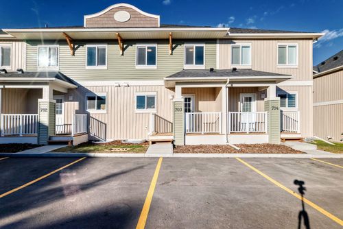 703 Clover Rd, Carstairs, AB, T0M0N0 | Card Image