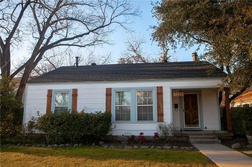 1325 Smilax Ave, Fort Worth, TX, 76111-1426 | Card Image
