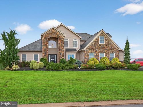 13 Pheasant Hill Dr, HALIFAX, PA, 17032-8930 | Card Image