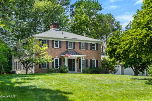 17 Schuyler Hills Rd, Albany, NY, 12211-1480 | Card Image
