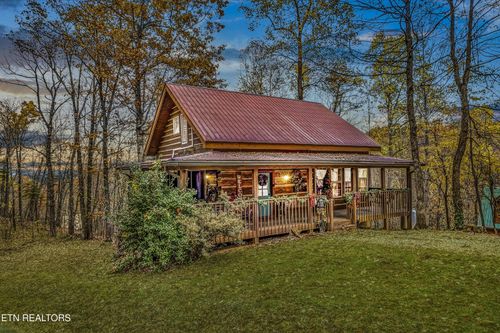 2414 Cedar Pass, Sevierville, TN, 37876 | Card Image