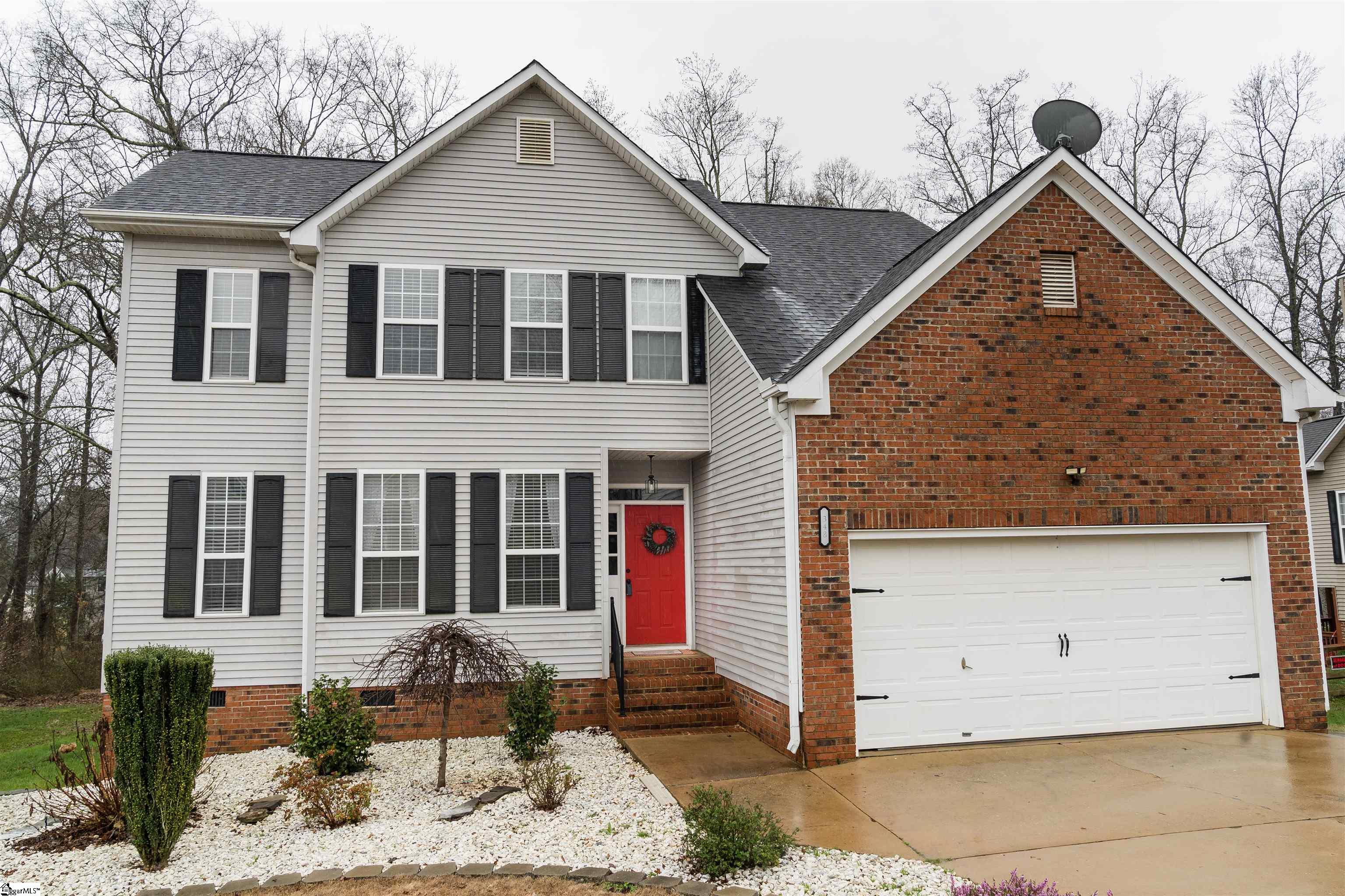 Annabel Dr, Boiling Springs, SC 29316