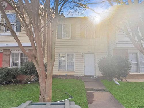 661 Browning Ln Se, Conyers, GA, 30013-1731 | Card Image