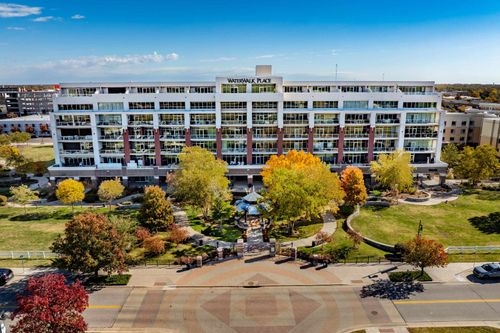 apt-203-515 S Main St, Wichita, KS, 67202-3705 | Card Image