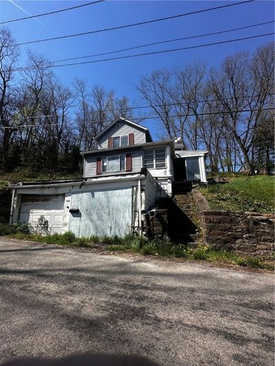 116 Lincoln Ave, House other with 3 bedrooms, 2 bathrooms and 2 parking in Bentleyville PA | Image 1