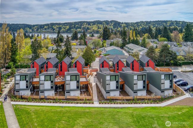 Located in the heart of downtown Winslow, Grow Community offers easy access to a vibrant array of shops, restaurants, galleries, parks, the ferry, and waterfront, providing residents with a convenient and dynamic urban lifestyle. | Image 23