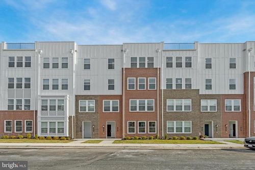 19826 Lavender Dust Sq, ASHBURN, VA, 20147-5758 | Card Image