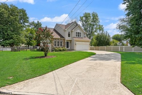 23 Charles Ave, BLACKWOOD, NJ, 08012-5324 | Card Image