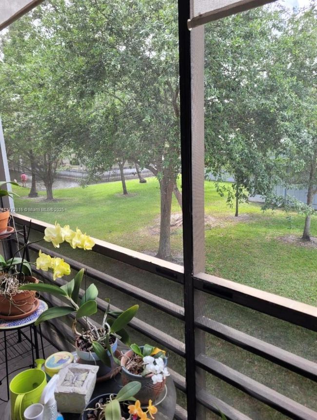 APT-2H - 113 Royal Park Dr, Condo with 2 bedrooms, 2 bathrooms and null parking in Oakland Park FL | Image 11