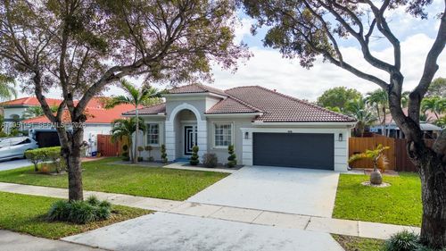 8974 Sw 212th Ln, Cutler Bay, FL, 33189-3858 | Card Image