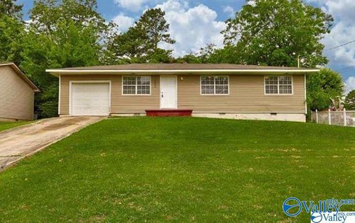 3423 Rosedale Dr Nw, Huntsville, AL, 35810-3025 | Card Image