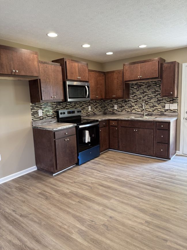 131 Hesselly Rd, House other with 3 bedrooms, 2 bathrooms and 2 parking in Decherd TN | Image 10