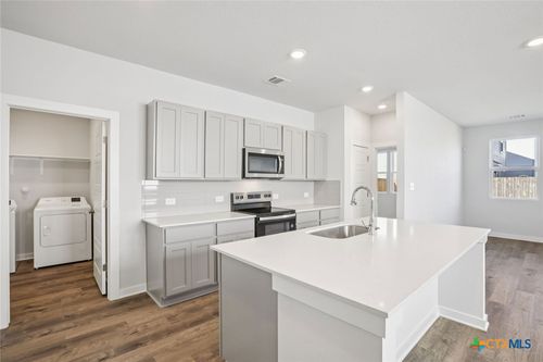 144 Cutleaf Cv, San Marcos, TX, 78666-6372 | Card Image