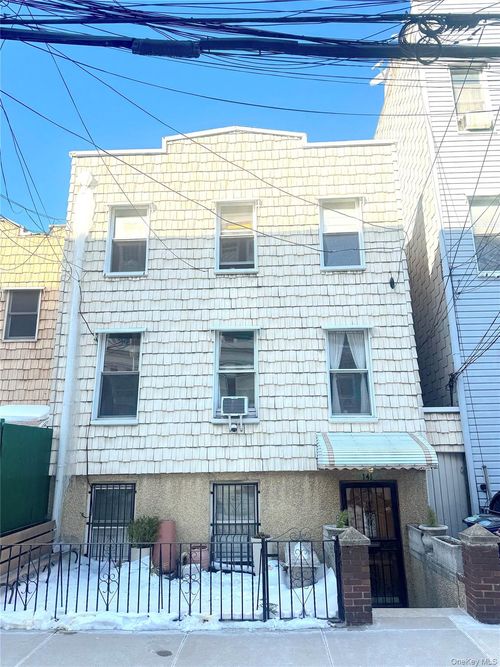 141 Conselyea St, Brooklyn, NY, 11211-2430 | Card Image
