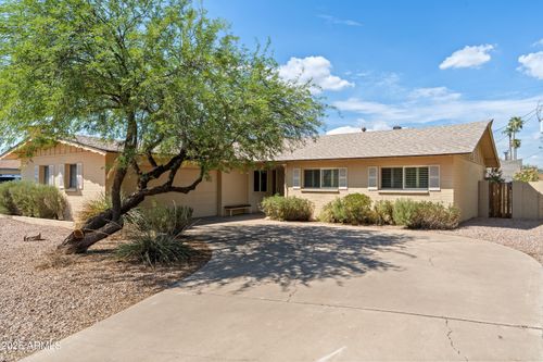 8520 E Keim Dr, Scottsdale, AZ, 85250-5815 | Card Image