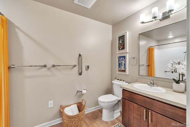 APT-301 - 1957 S Telegraph Rd, Condo with 1 bedrooms, 1 bathrooms and null parking in Bloomfield Hills MI | Image 10