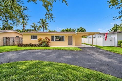 5031 Sw 94th Ter, Cooper City, FL, 33328-4131 | Card Image
